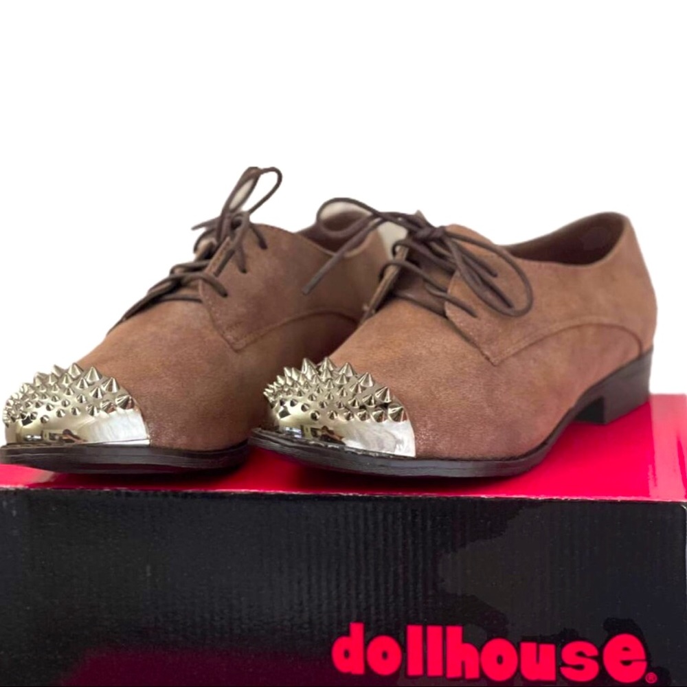 NWT & Box! Dollhouse Loafers with Spiked Tips